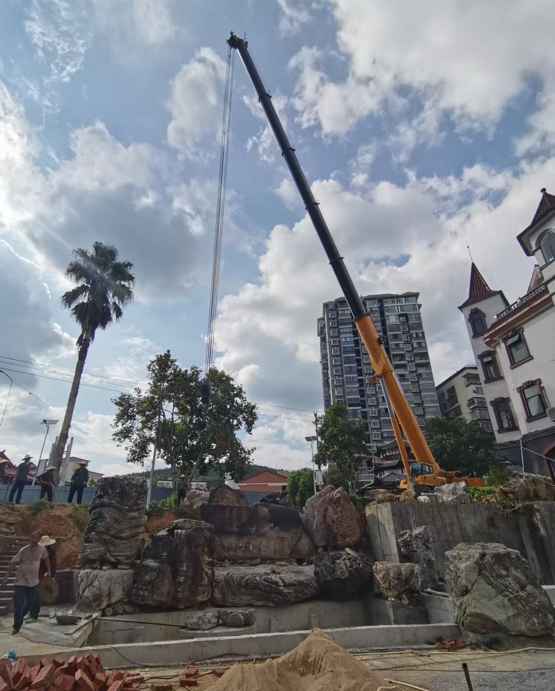 怀化市大小汽车吊出租吊装公司