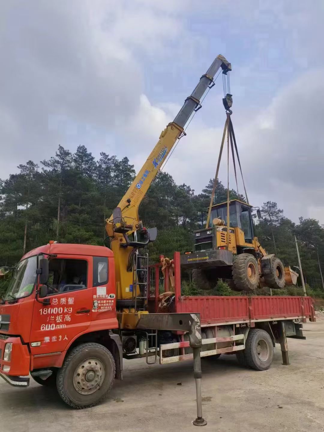 怀化市找吊车出租公司的时候需要注意什么