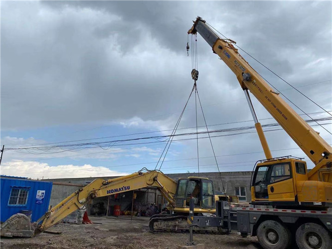 怀化市25吨吊车的工作半径是多少？