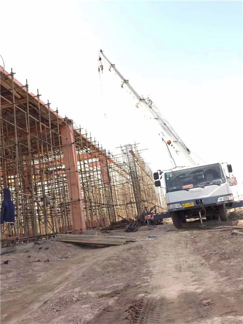 怀化市25 吨、50 吨吊车怎么选？多大重量 / 半径适合对应车型？